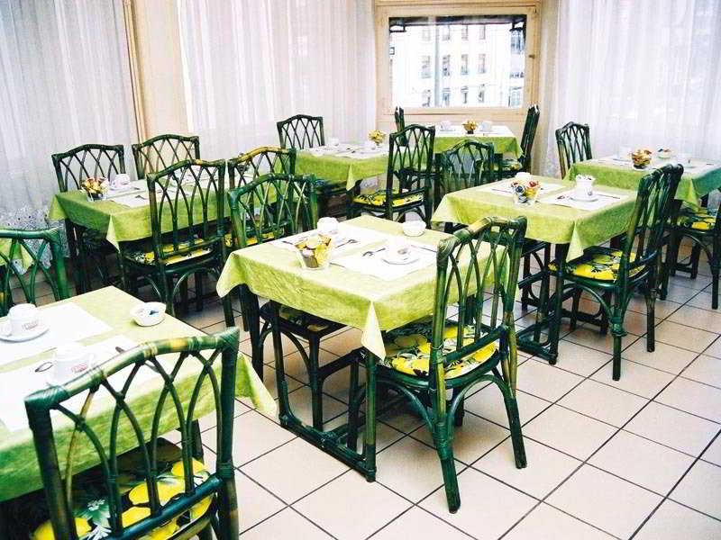Hotel Foch Nancy Gare Restoran fotoğraf